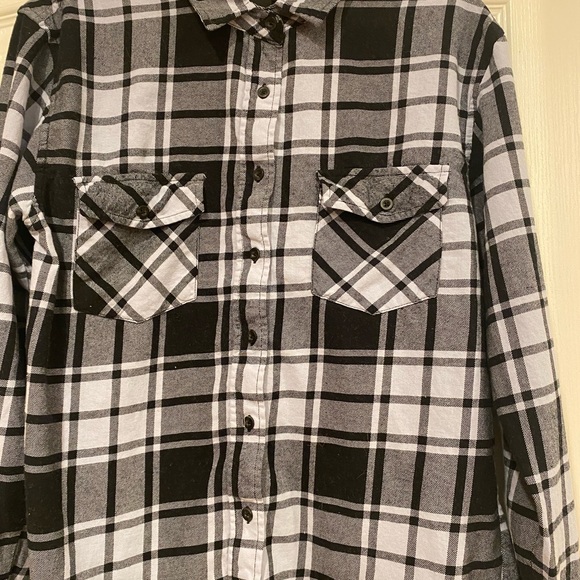 Women’s RSQ Long Sleeve Button Up Shirt Black/Bluish-Gray Size Medium Like New - Picture 7 of 11